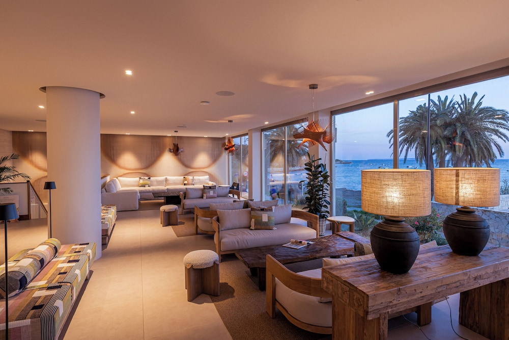 Hotel Simbad — Restaurant & bars in Ibiza Town, Balearic Islands