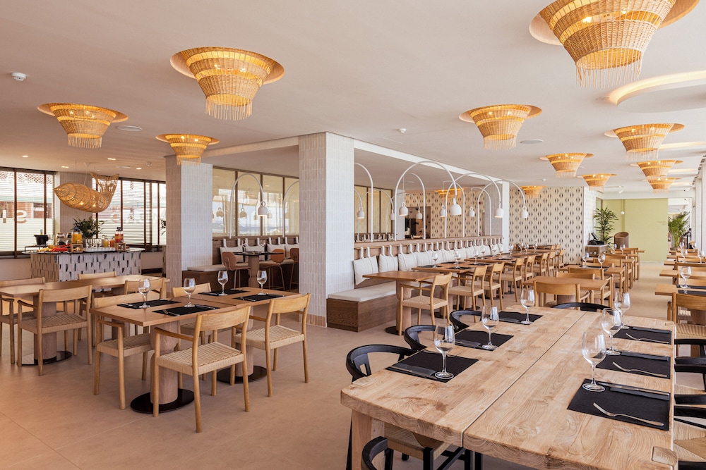 Hotel Simbad — Restaurant & bars in Ibiza Town, Balearic Islands
