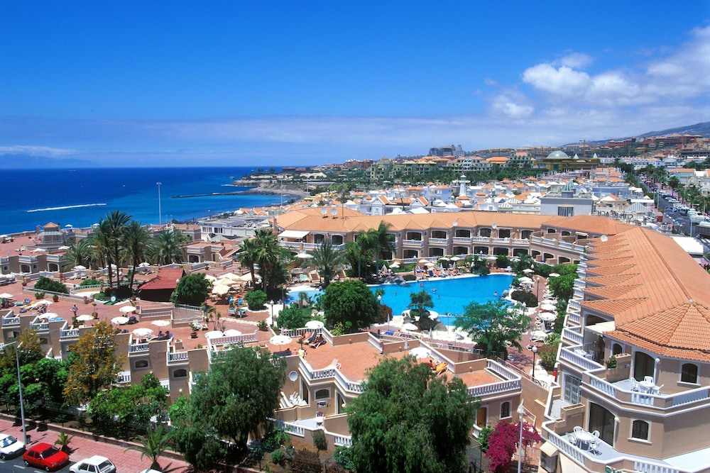Sol Sun Beach Apartamentos — Swimming pool in Costa Adeje, Canary Islands