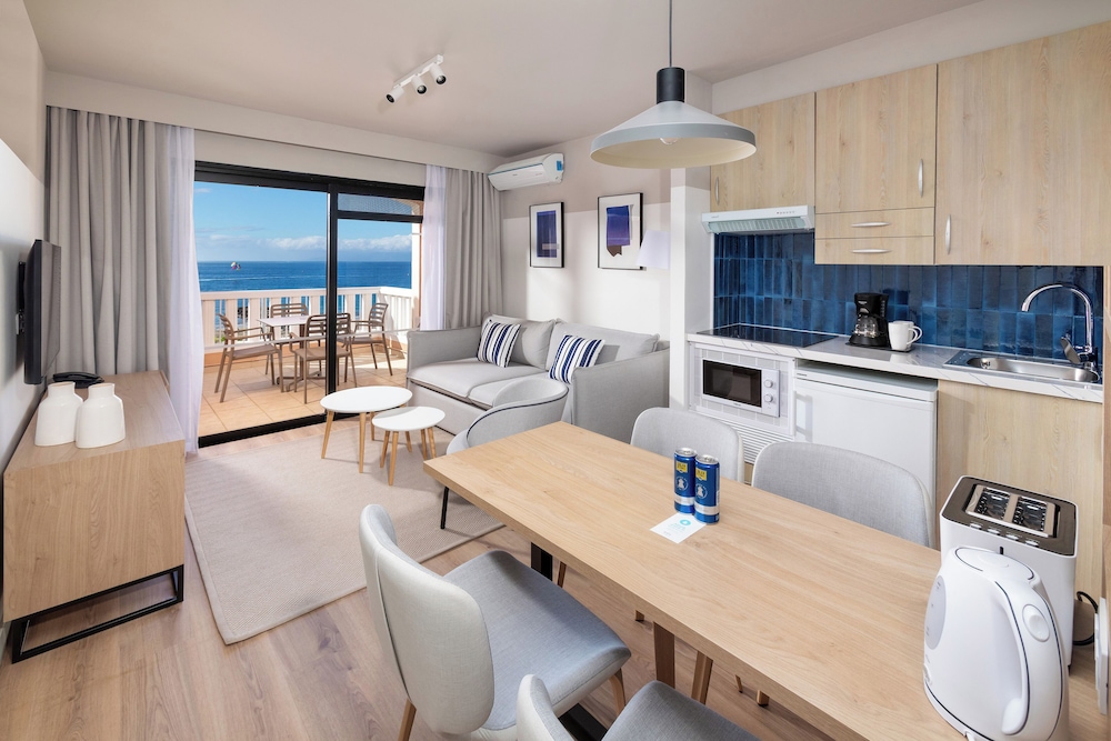 Sol Sun Beach Apartamentos — Hotel rooms in Costa Adeje, Canary Islands