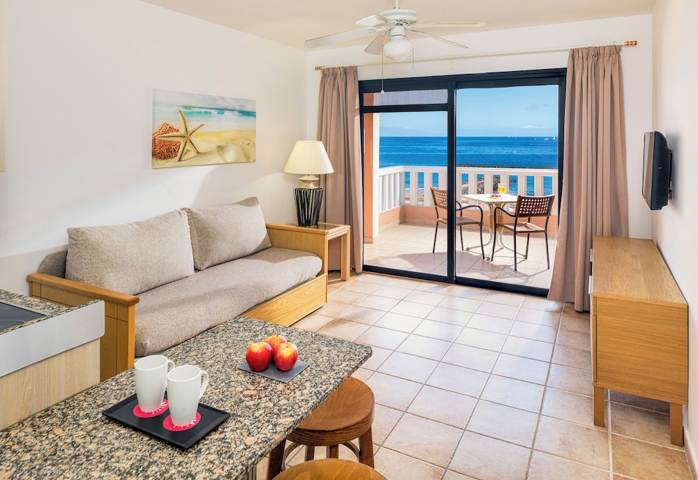 Sol Sun Beach Apartamentos — Hotel rooms in Costa Adeje, Canary Islands