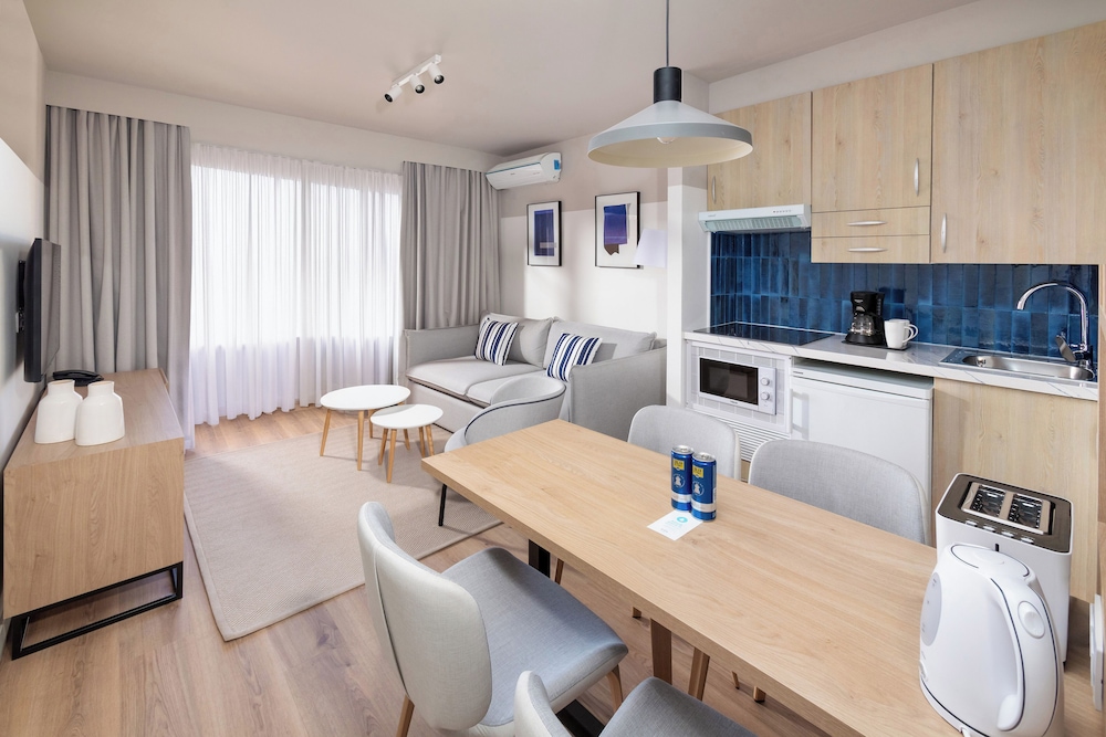 Sol Sun Beach Apartamentos — Hotel rooms in Costa Adeje, Canary Islands