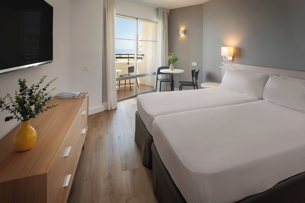 Sol Puerto Marina — Hotel rooms in Torremolinos, Andalusia