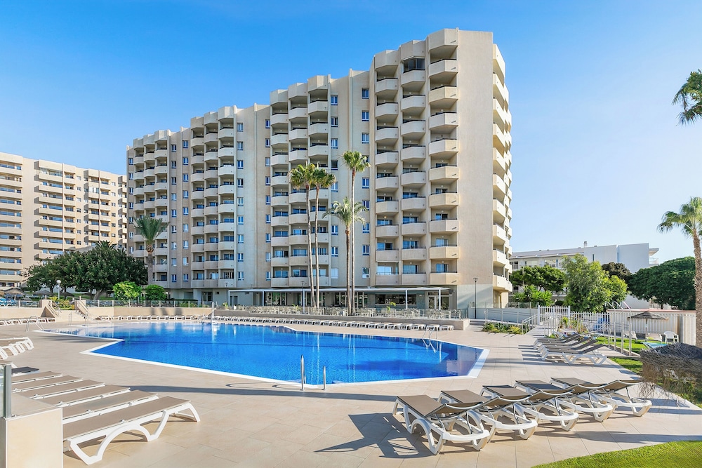 Sol Puerto Marina — Hotel building in Torremolinos, Andalusia