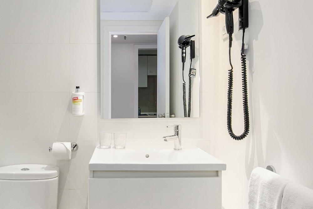 Sol Puerto Marina — Hotel rooms in Torremolinos, Andalusia