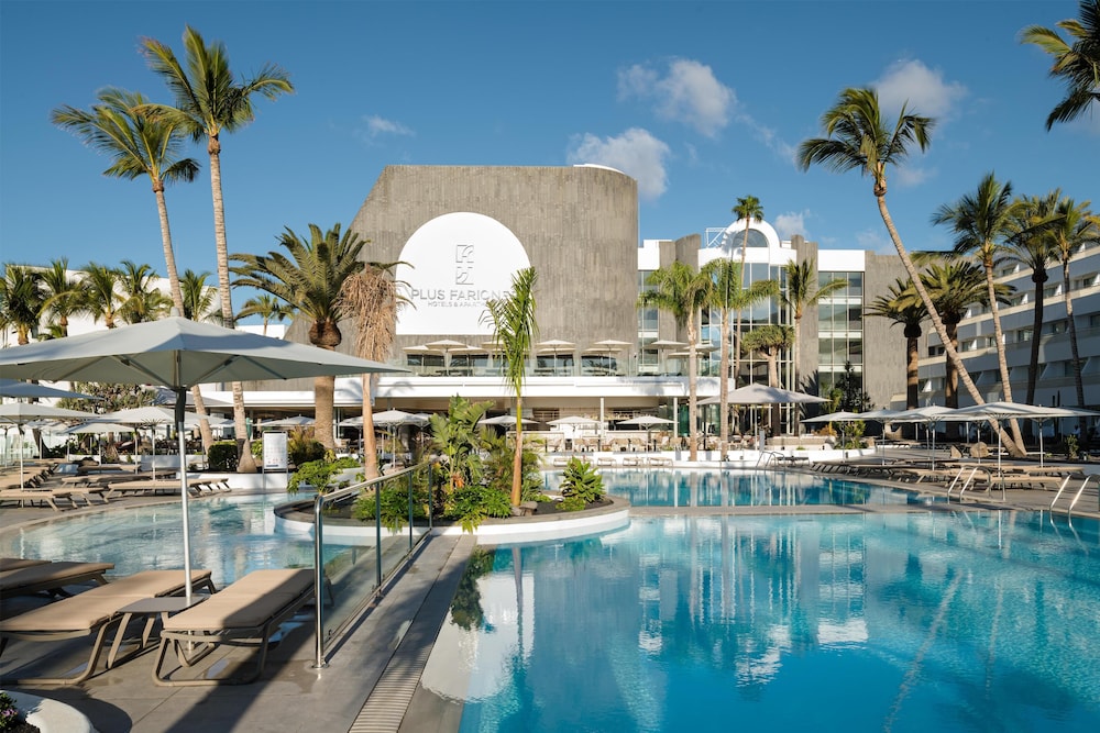 Plus Fariones Suite Hotel — Swimming pool in Puerto del Carmen, Canary Islands