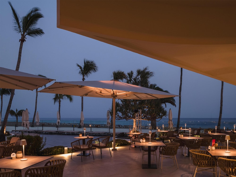 Plus Fariones Suite Hotel — Restaurant & bars in Puerto del Carmen, Canary Islands