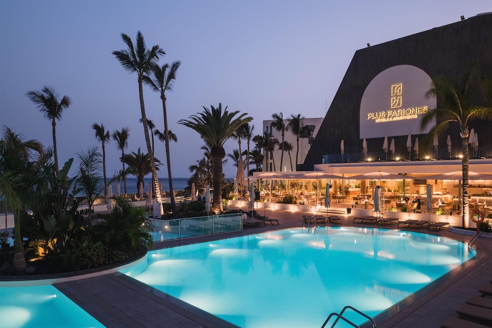 Plus Fariones Suite Hotel — Swimming pool in Puerto del Carmen, Canary Islands