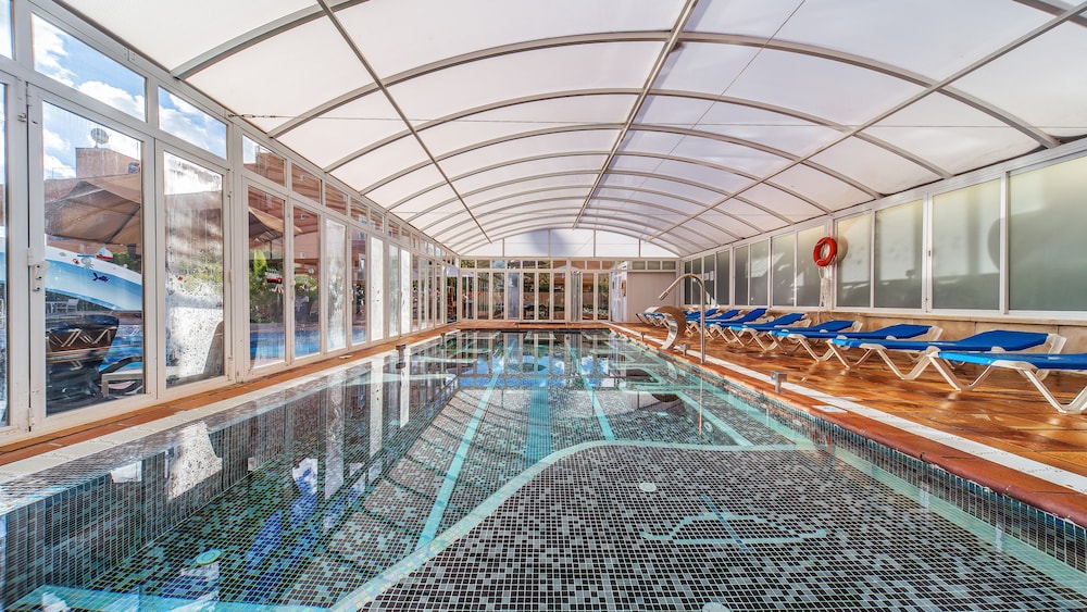 Mar Hotels Paguera & Spa — Swimming pool in Peguera, Balearic Islands