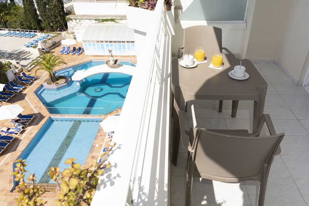 Mar Hotels Paguera & Spa — Swimming pool in Peguera, Balearic Islands