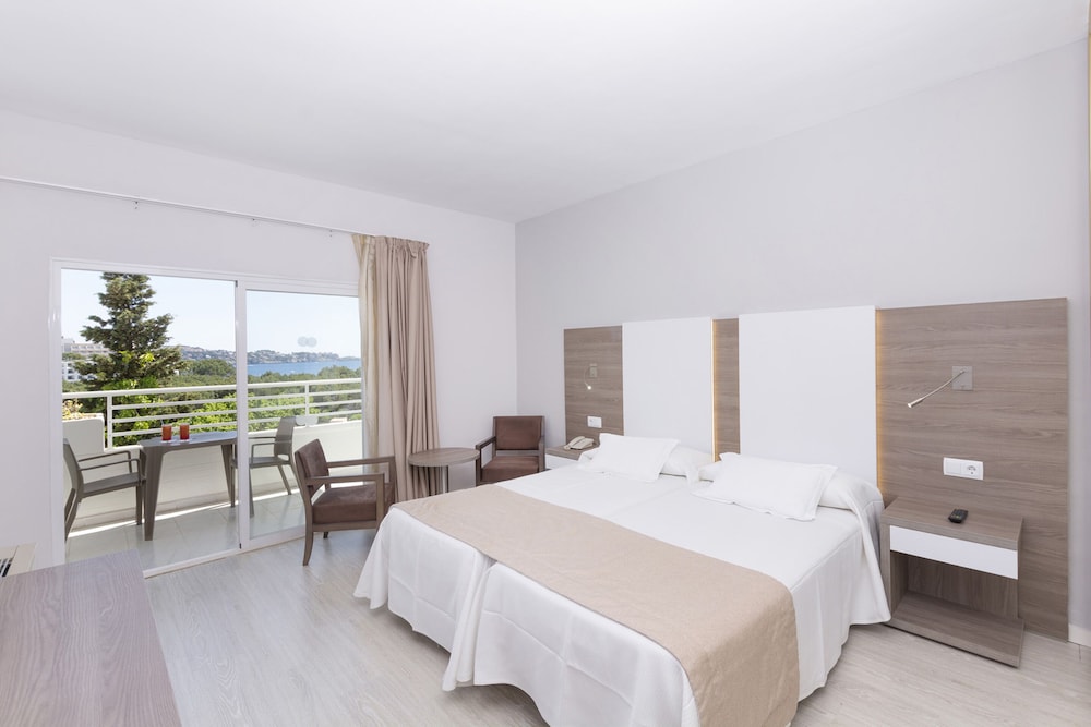 Mar Hotels Paguera & Spa — Hotel rooms in Peguera, Balearic Islands