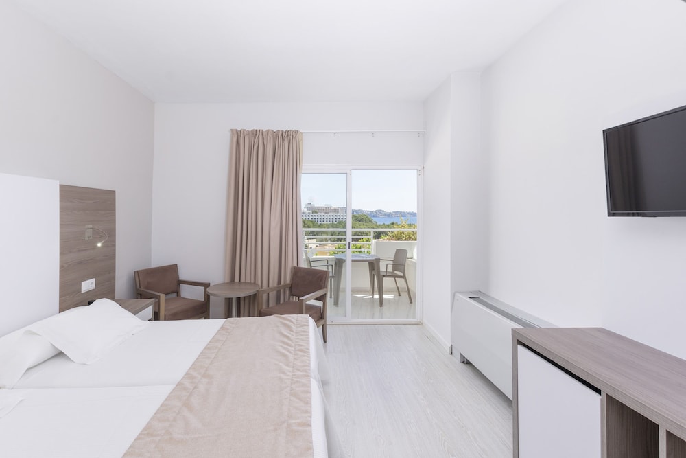 Mar Hotels Paguera & Spa — Hotel rooms in Peguera, Balearic Islands