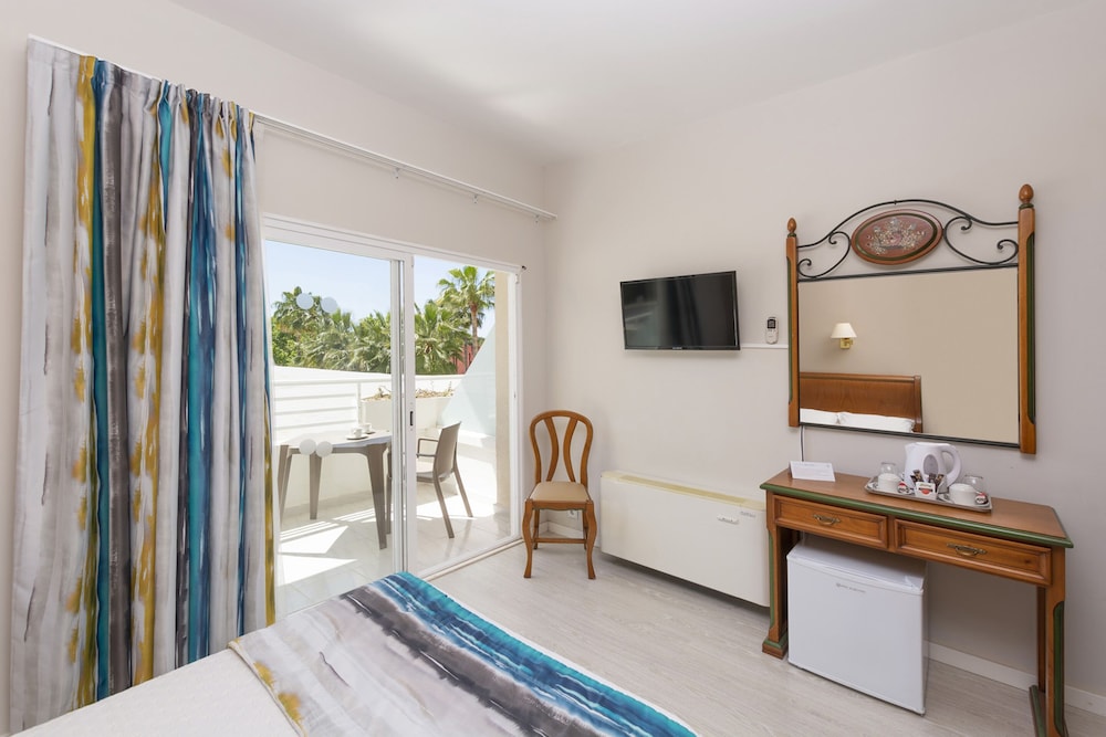 Mar Hotels Paguera & Spa — Hotel rooms in Peguera, Balearic Islands