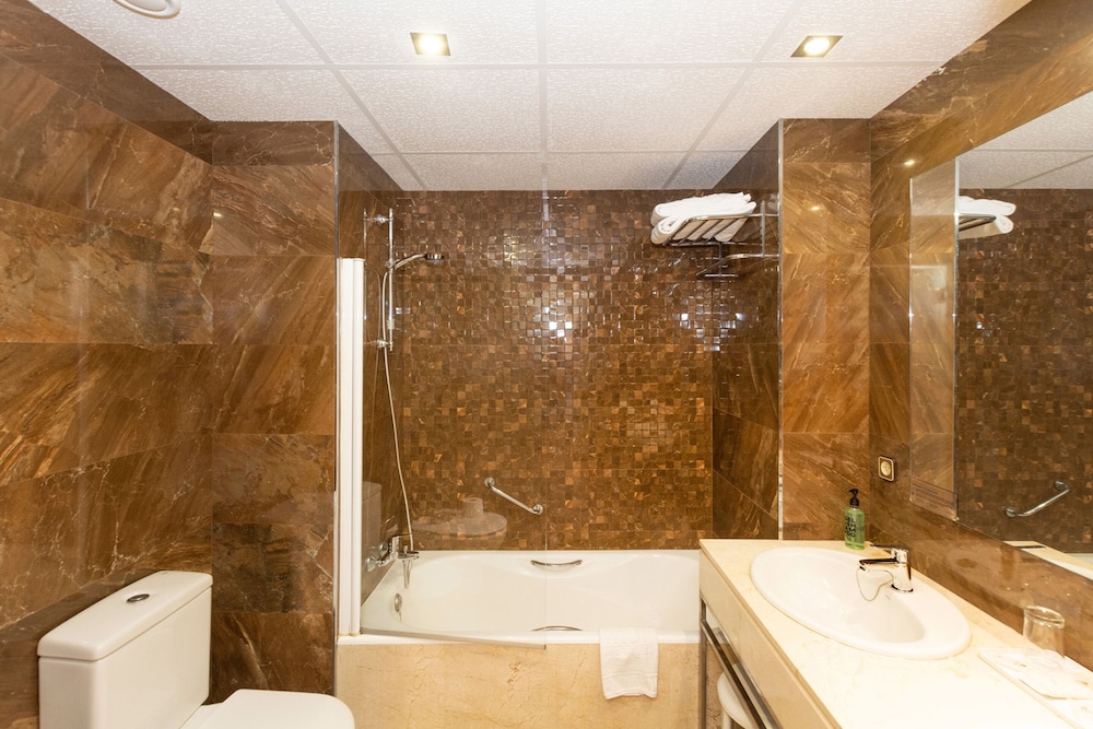 Mar Hotels Paguera & Spa — Hotel rooms in Peguera, Balearic Islands