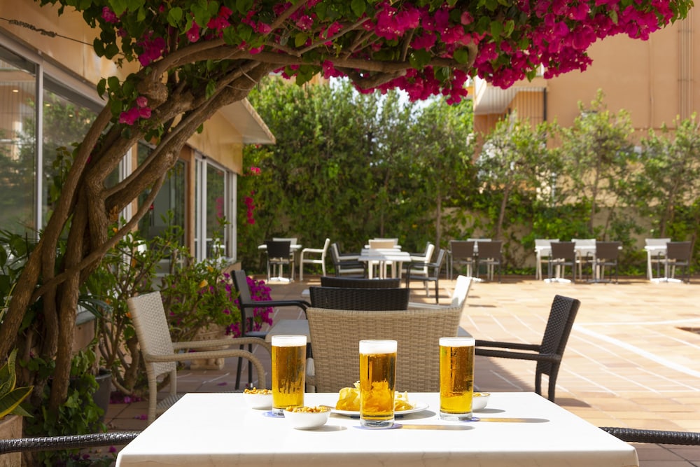 Mar Hotels Paguera & Spa — Restaurant & bars in Peguera, Balearic Islands