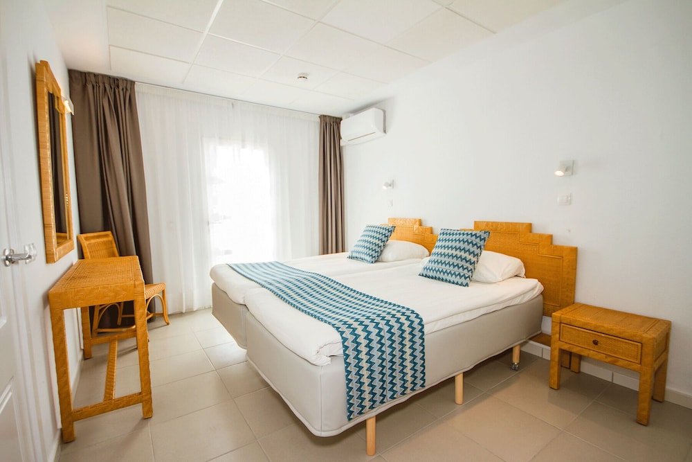 Servatur Terrazamar Suite & Sun Suite — Hotel rooms in Puerto Rico, Canary Islands