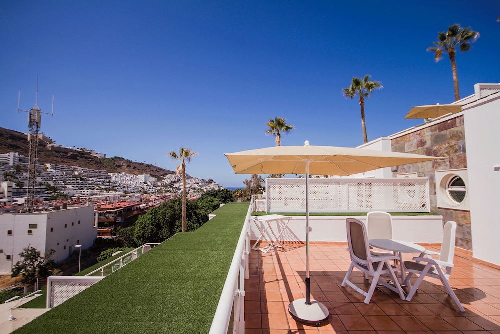 Servatur Terrazamar Suite & Sun Suite — Hotel building in Puerto Rico, Canary Islands