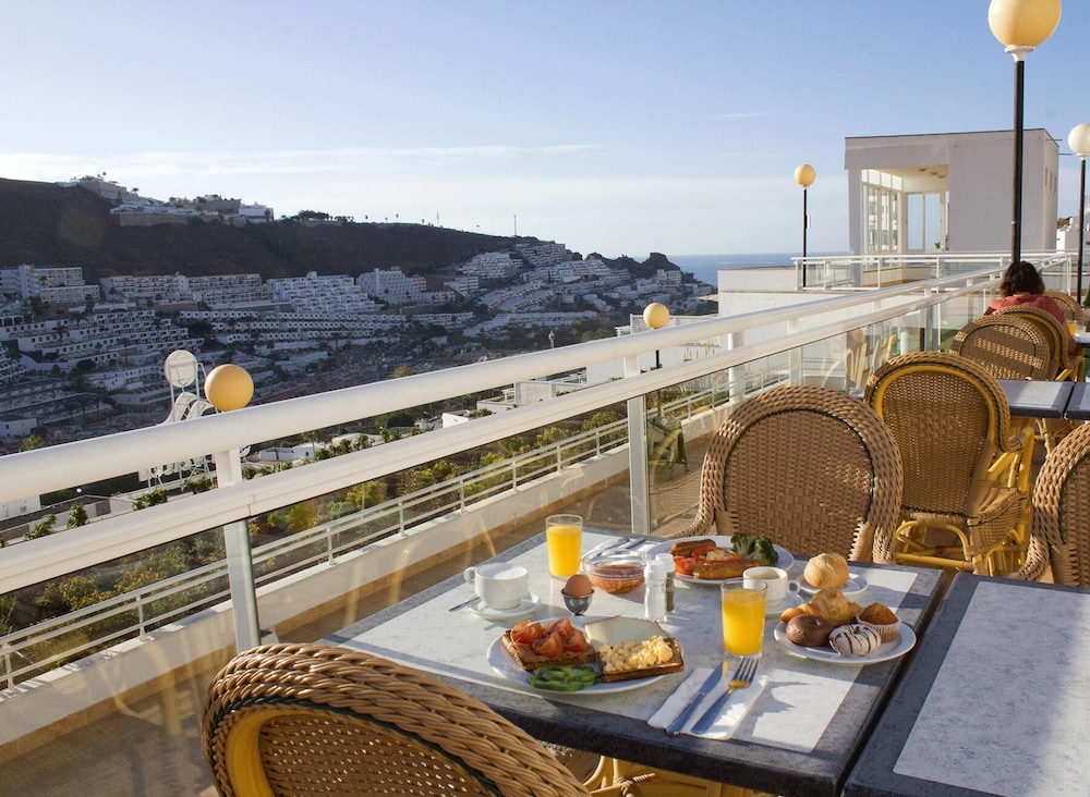 Servatur Terrazamar Suite & Sun Suite — Restaurant & bars in Puerto Rico, Canary Islands