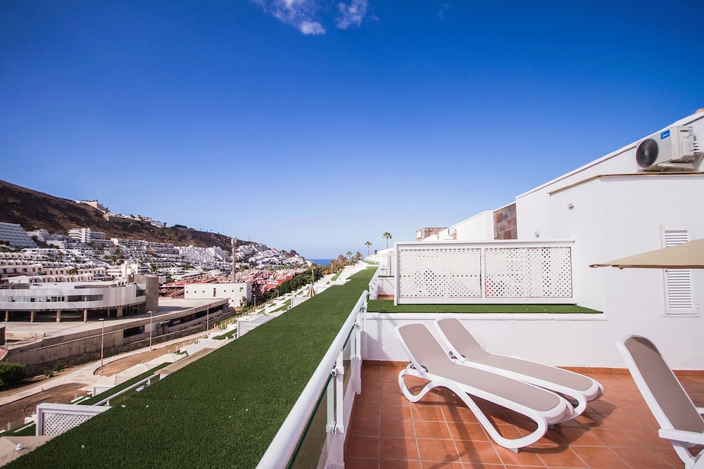 Servatur Terrazamar Suite & Sun Suite — Hotel building in Puerto Rico, Canary Islands