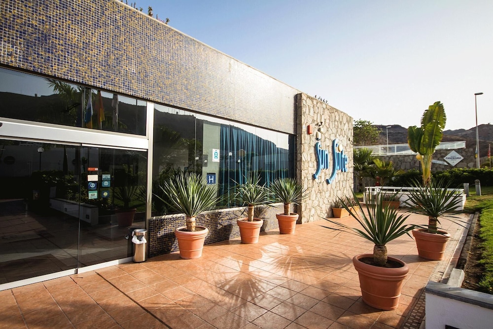 Servatur Terrazamar Suite & Sun Suite — Hotel building in Puerto Rico, Canary Islands