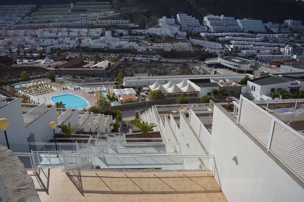 Servatur Terrazamar Suite & Sun Suite — Hotel building in Puerto Rico, Canary Islands