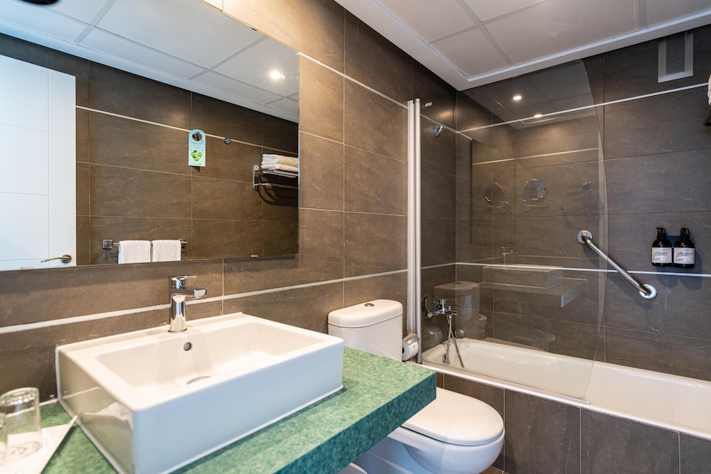 Hotel THB Sa Coma Platja — Hotel rooms in Sa Coma, Balearic Islands