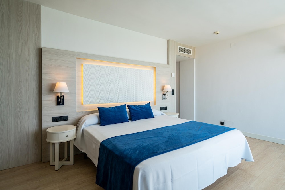 Hotel THB Sa Coma Platja — Hotel rooms in Sa Coma, Balearic Islands