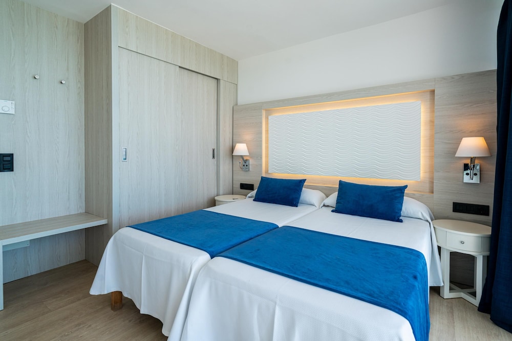Hotel THB Sa Coma Platja — Hotel rooms in Sa Coma, Balearic Islands