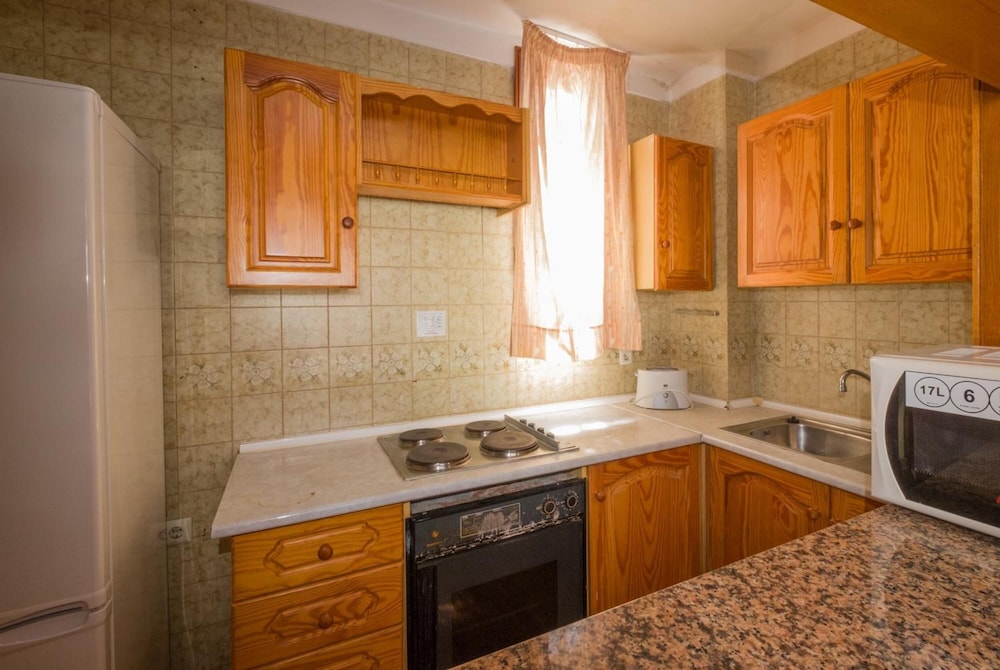 Apartamentos Tinerfe Garden — Hotel rooms in Costa Adeje, Canary Islands