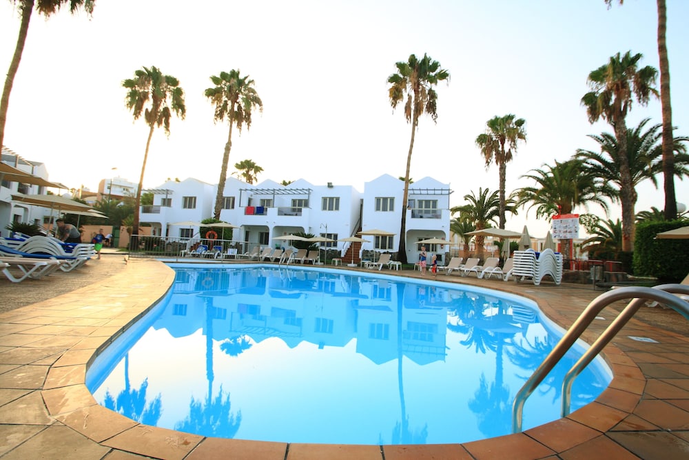 Apartments Turbo Club — Swimming pool in Maspalomas, Canary Islands
