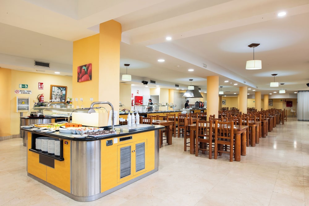Hotel Villa de Adeje Beach — Restaurant & bars in Costa Adeje, Canary Islands
