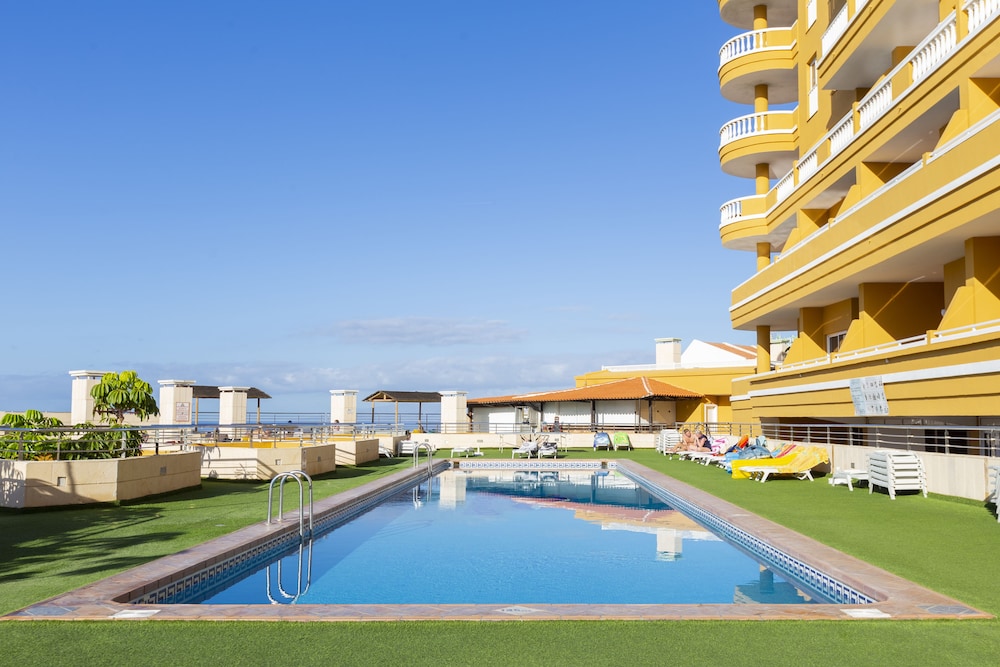 Hotel Villa de Adeje Beach — Swimming pool in Costa Adeje, Canary Islands
