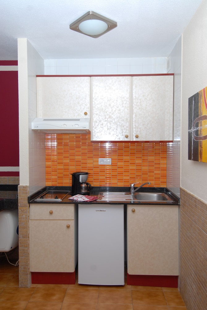Apartamentos Villa Florida — Hotel rooms in Costa de Antigua, Canary Islands