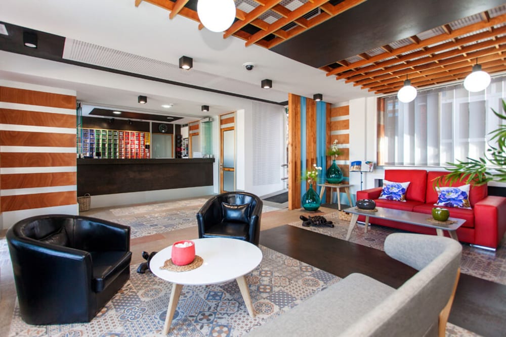 Apartamentos Villa Florida — Hotel building in Costa de Antigua, Canary Islands
