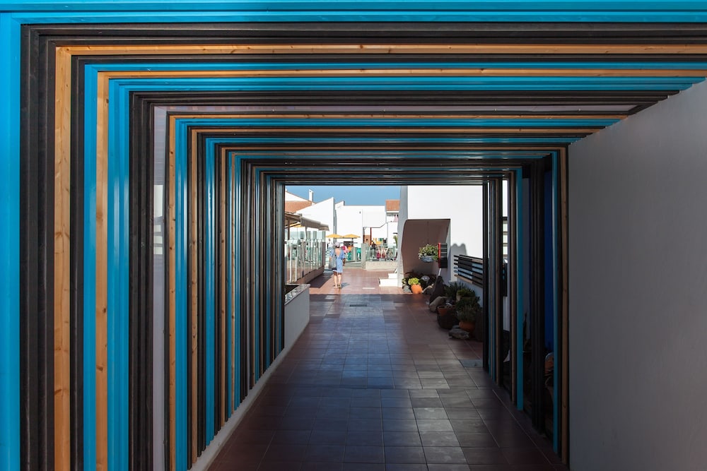 Apartamentos Villa Florida — Hotel building in Costa de Antigua, Canary Islands
