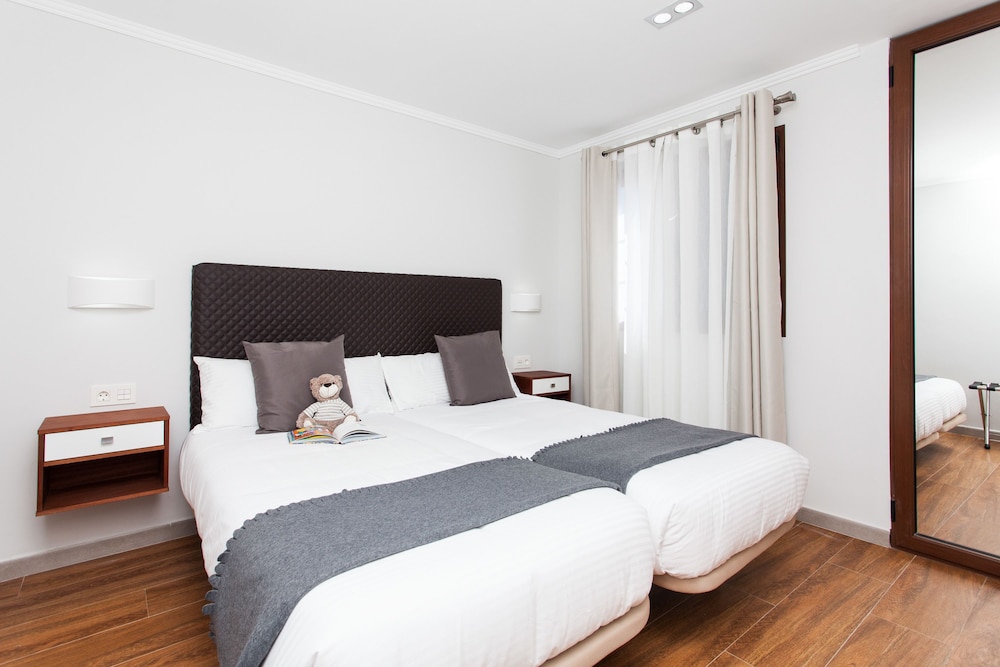 Apartamentos Villa Florida — Hotel rooms in Costa de Antigua, Canary Islands