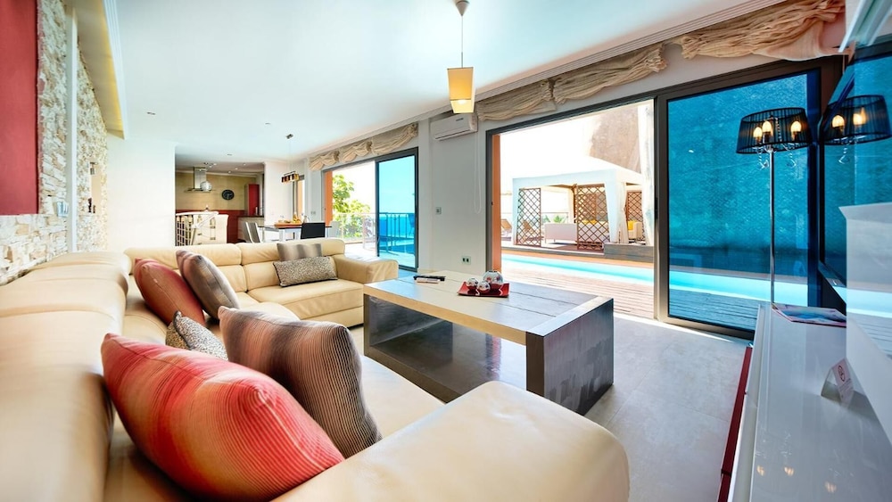 Las Villas de Amadores — Hotel rooms in Puerto Rico, Canary Islands