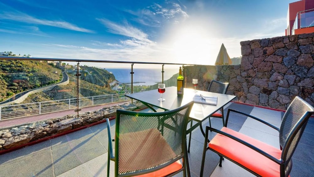 Las Villas de Amadores — Hotel rooms in Puerto Rico, Canary Islands