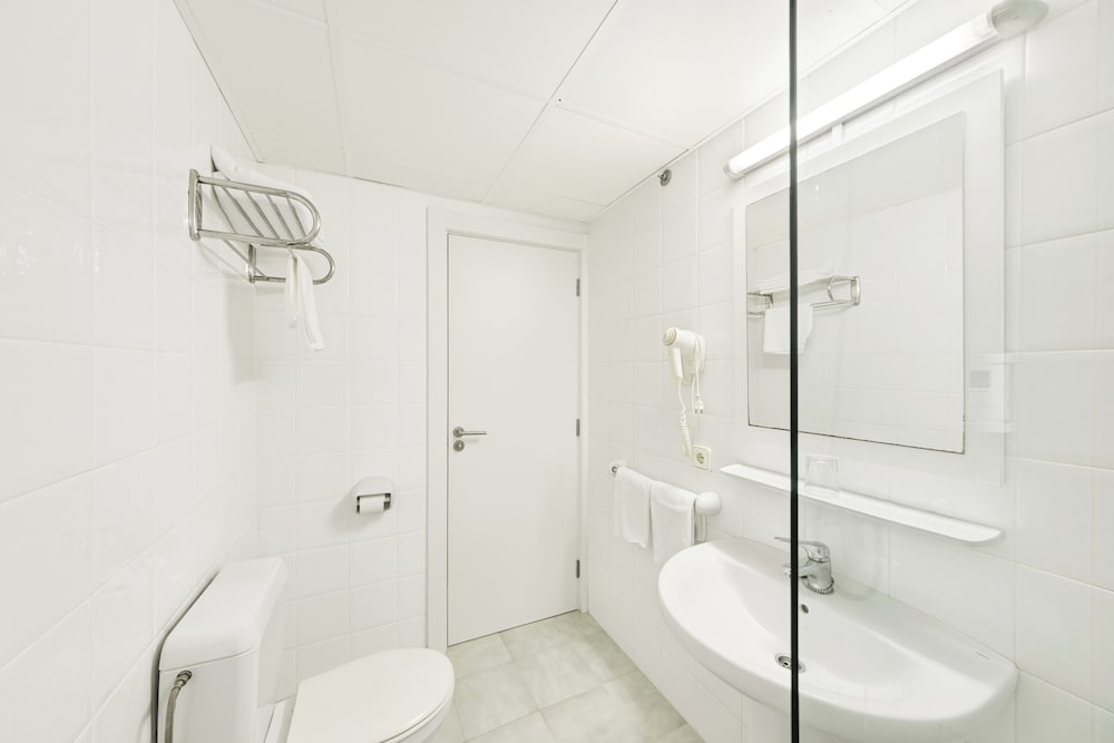 Vista Club Apartamentos — Hotel rooms in Santa Ponca, Balearic Islands