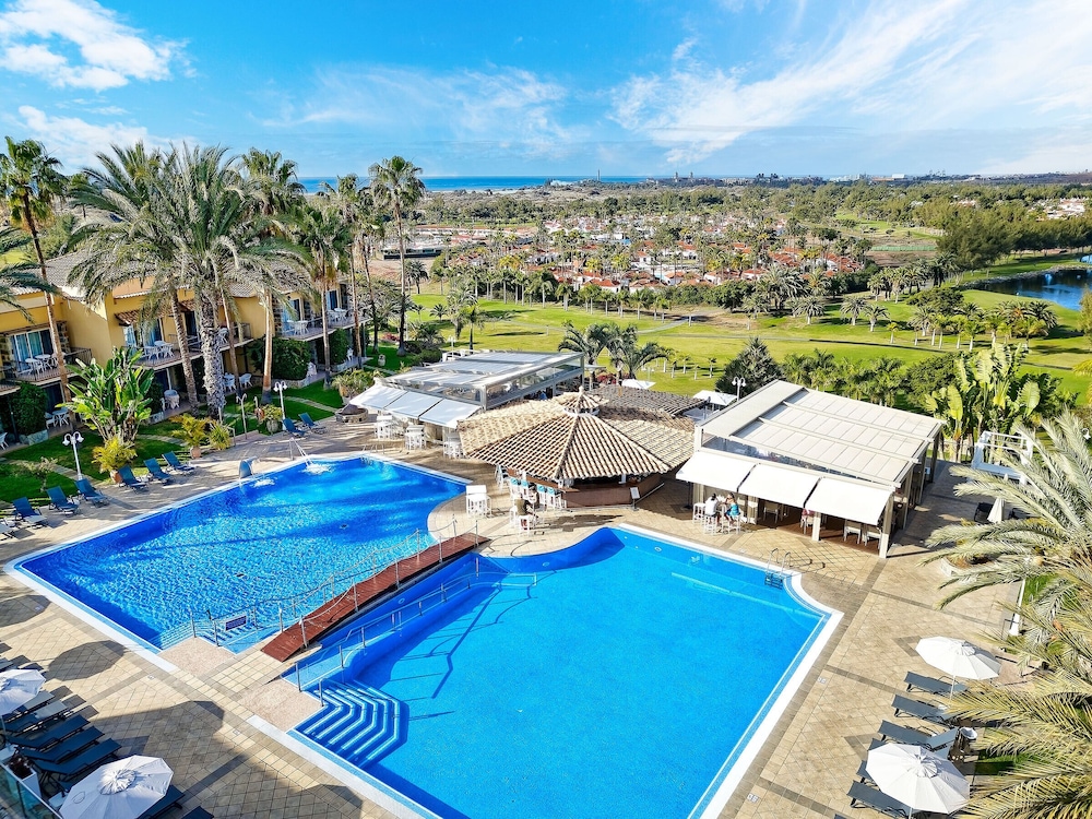 Bull Vital Suites & Spa Boutique Hotel - Only Adults — Swimming pool in Playa del Ingles, Canary Islands