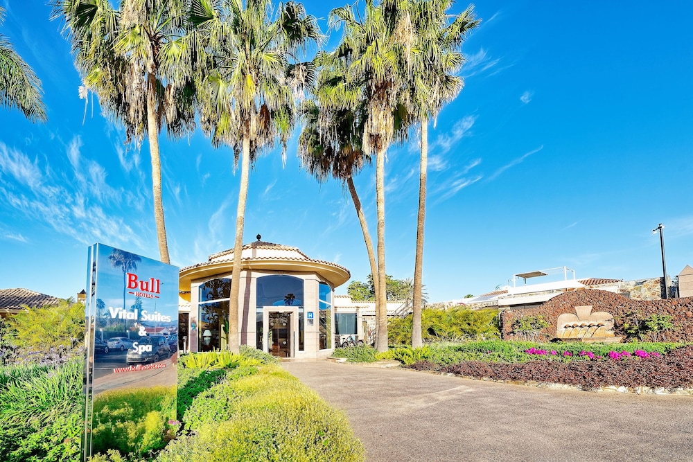 Bull Vital Suites & Spa Boutique Hotel - Only Adults — Hotel building in Playa del Ingles, Canary Islands