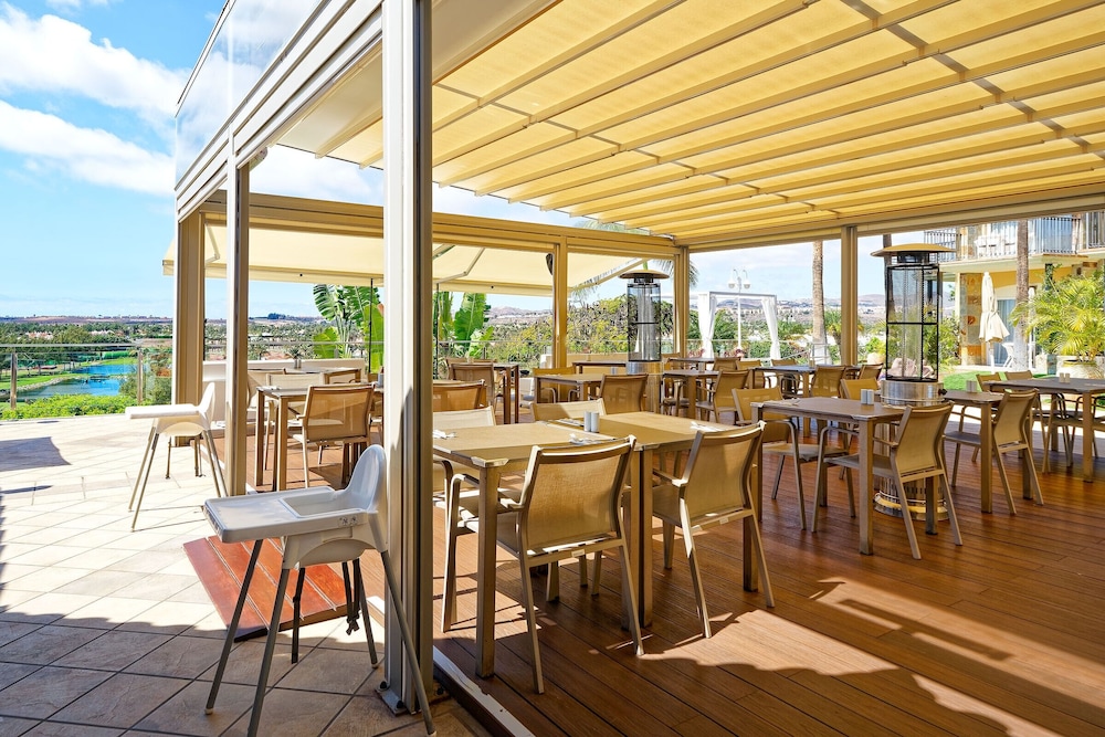 Bull Vital Suites & Spa Boutique Hotel - Only Adults — Restaurant & bars in Playa del Ingles, Canary Islands
