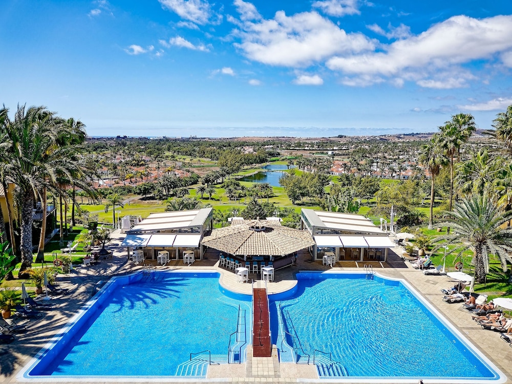 Bull Vital Suites & Spa Boutique Hotel - Only Adults — Swimming pool in Playa del Ingles, Canary Islands