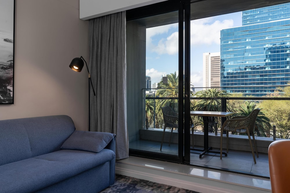 Radisson Hotel Cape Town Foreshore — Hotel rooms in Cape Town, Western Cape