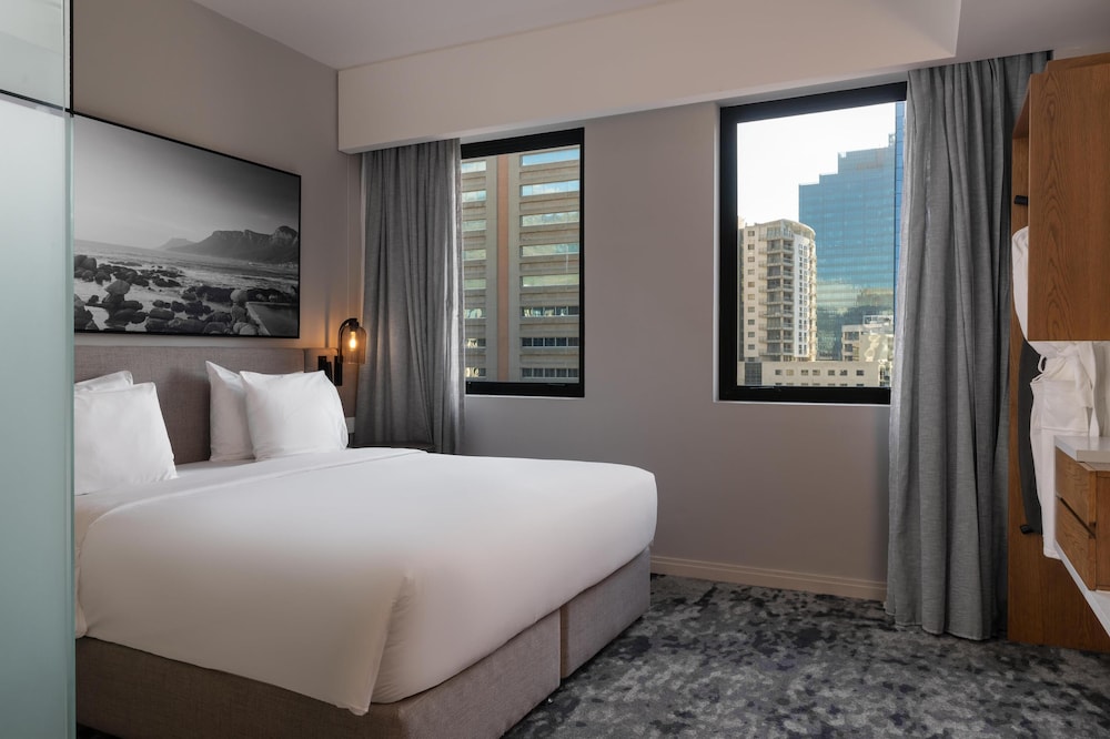 Radisson Hotel Cape Town Foreshore — Hotel rooms in Cape Town, Western Cape