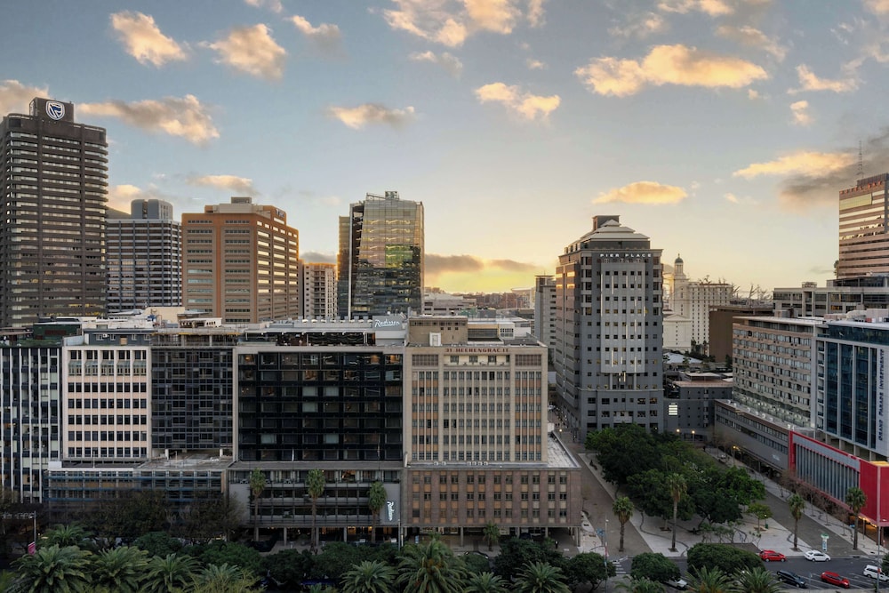 Radisson Hotel Cape Town Foreshore — Hotel building in Cape Town, Western Cape