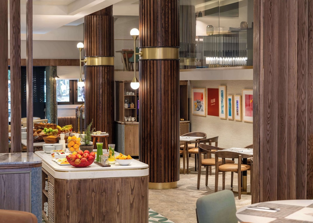Radisson Hotel Cape Town Foreshore — Restaurant & bars in Cape Town, Western Cape