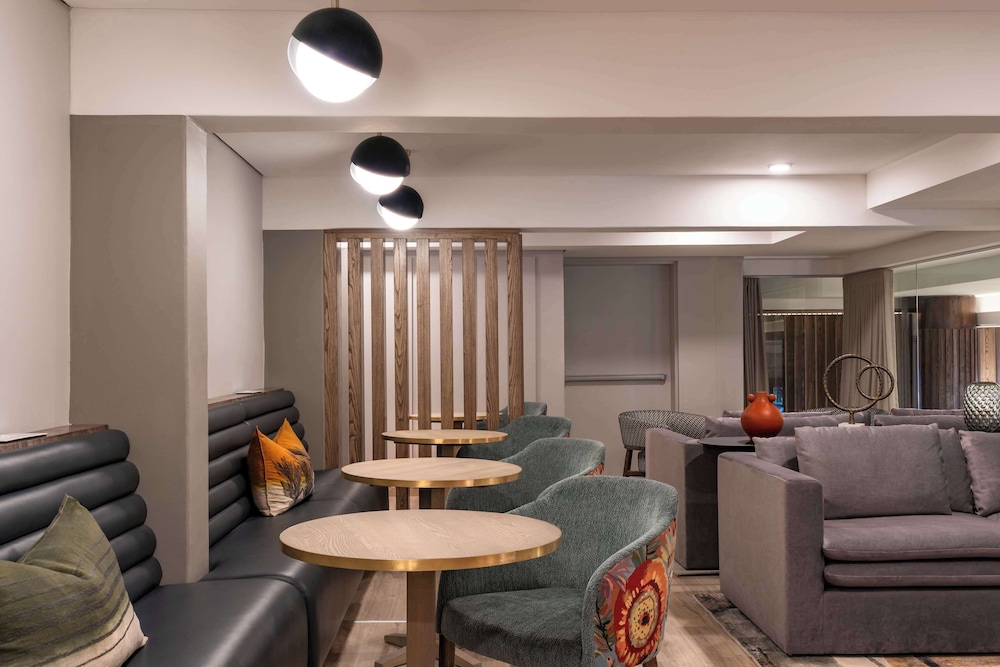 Radisson Hotel Cape Town Foreshore — Restaurant & bars in Cape Town, Western Cape
