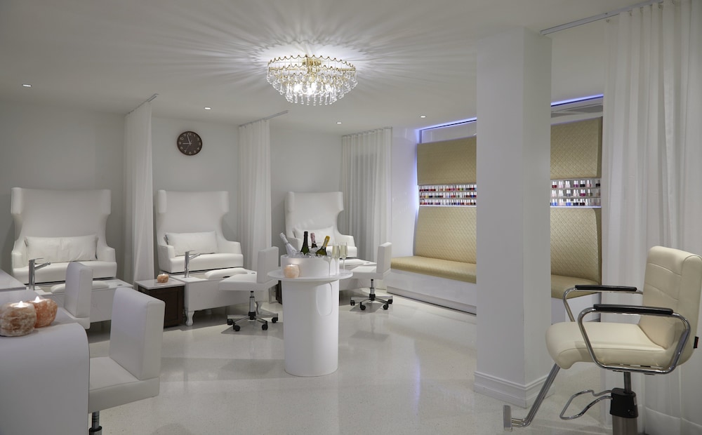 Hard Rock Hotel Daytona Beach — Spa in Daytona Beach, Florida