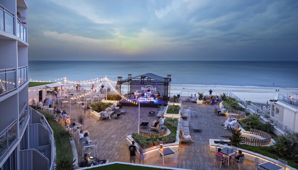 Hard Rock Hotel Daytona Beach — Restaurant & bars in Daytona Beach, Florida